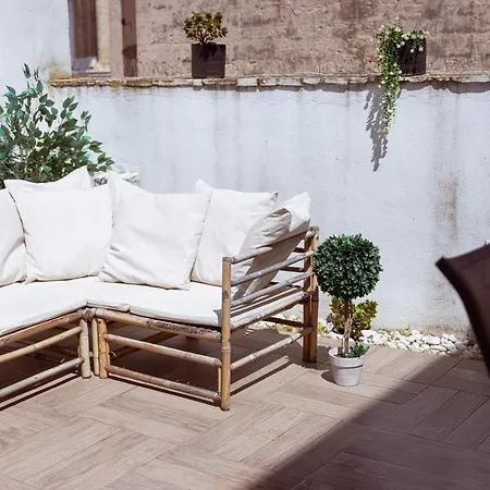 Bed & Breakfast Terrazza Vallisa 4*